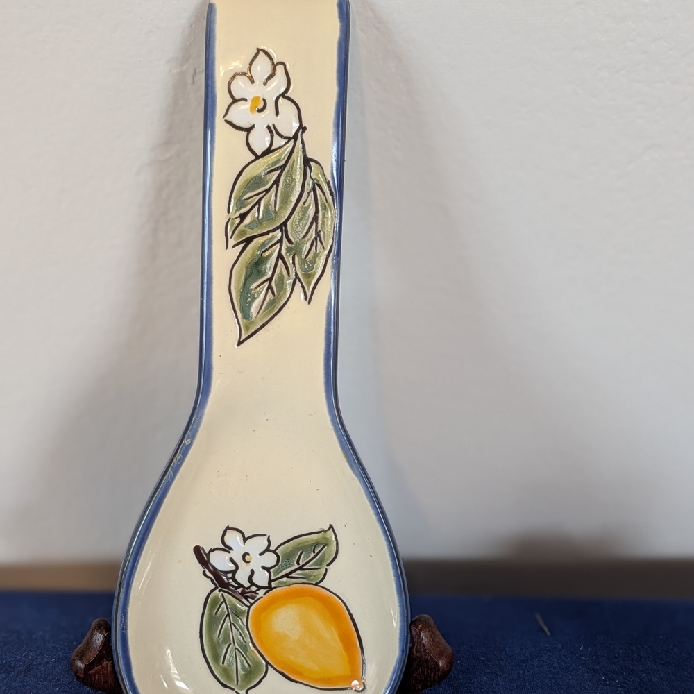 Ceramic Spoon By Spectrum Designz 2019 Rest with  Lemon and Floral Design